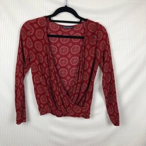 Brandy Melville long sleeve blouse